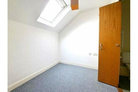 1 bedroom flat to rent, Standish Court, Taunton TA1