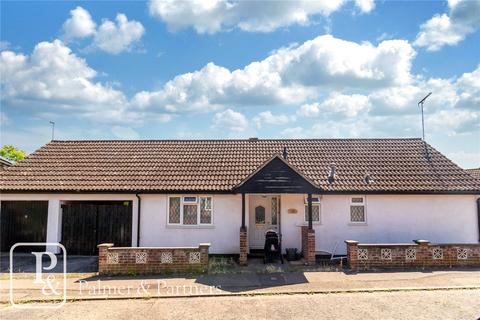 3 bedroom bungalow for sale, Arbour Way, Colchester, Essex, CO4