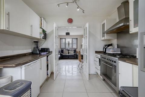 8 Bowerman Road, Grays, RM16 4EH