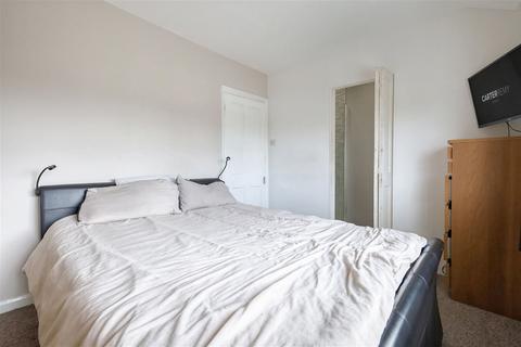 8 Bowerman Road, Grays, RM16 4EH