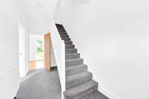 4 bedroom terraced house to rent, Lionel Gardens, Eltham, London, SE9