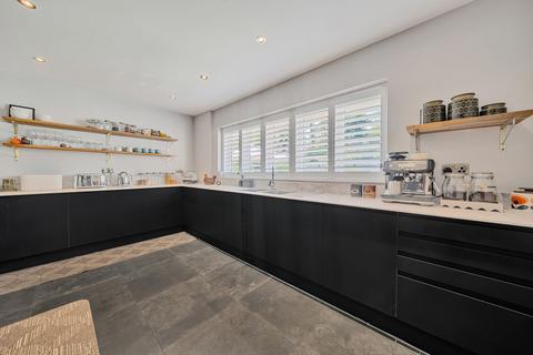 134 Hayes Lane, Kenley, CR8 5HQ