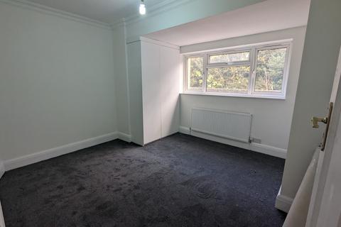 1 bedroom flat to rent, Streatham Common North, London SW16