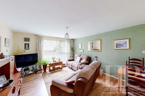 2 bedroom maisonette for sale, Waterlea, Crawley RH10