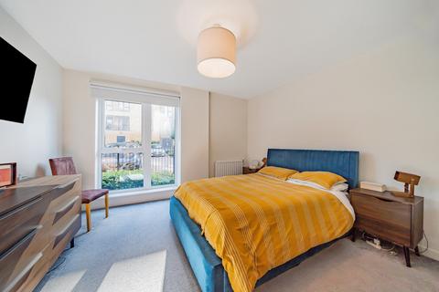 3 bedroom apartment for sale, Bowen Drive, London