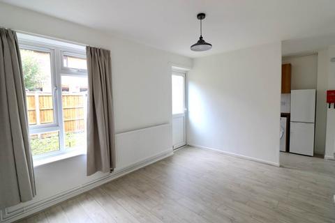 3 bedroom terraced house to rent, Stanley Road, Cambridge, Cambridgeshire