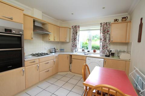 2 bedroom apartment for sale, Meads Road, Eastbourne BN20