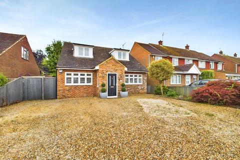 4 bedroom detached house for sale, Craigwell Ave, Aylesbury HP21