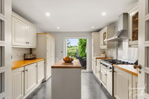 12 Ivy Chimneys, Epping, CM16 4EL