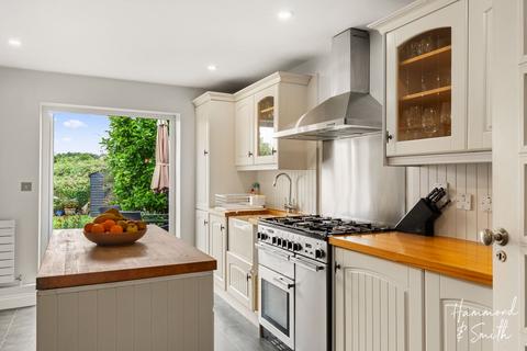 12 Ivy Chimneys, Epping, CM16 4EL