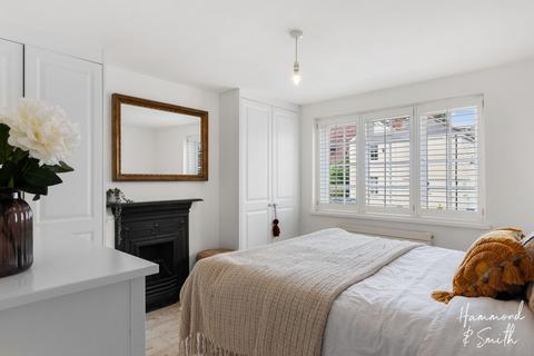 12 Ivy Chimneys, Epping, CM16 4EL