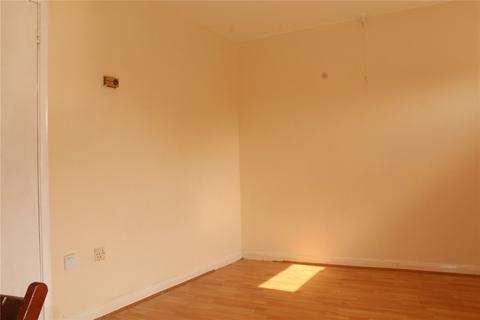 Studio to rent, Campbell Road, Croydon, Surrey, CR0