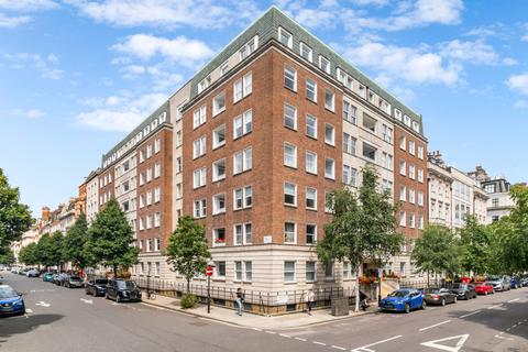 3 bedroom apartment for sale, Queen Anne Street, London, W1G