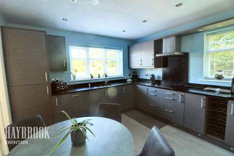 4 bedroom detached house for sale, Far Golden Smithies, Mexborough