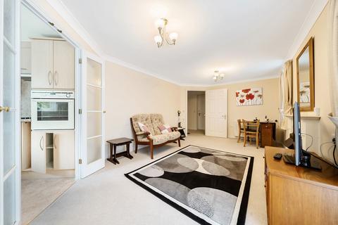 1 bedroom ground floor flat for sale, Limpsfield Road, Warlingham CR6