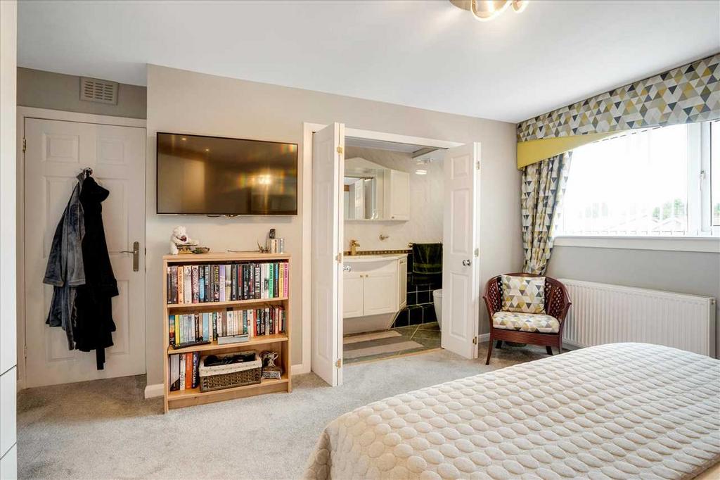 Bedroom One (2)