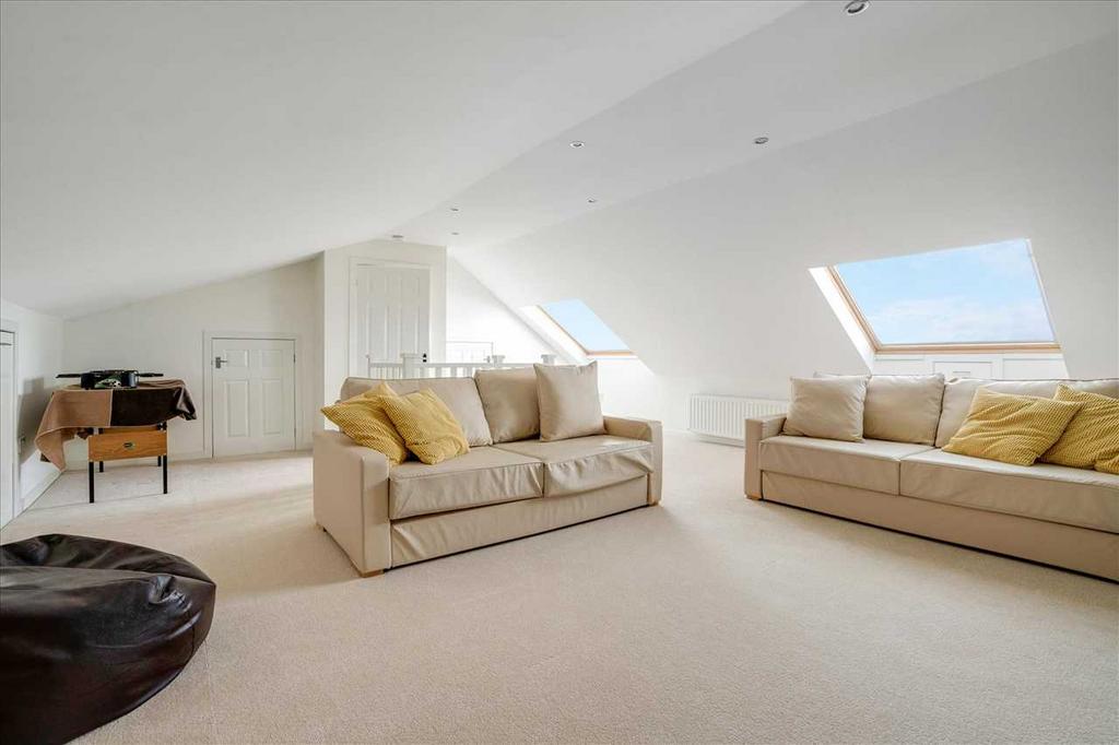 Family Room (2)