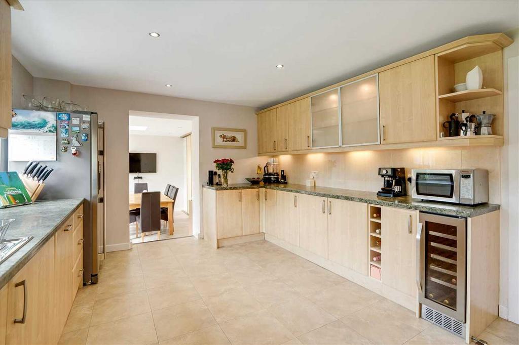 Kitchen (2)
