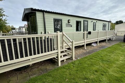 2 bedroom park home for sale, Southview Leisure Park, Burgh Road, Skegness, PE25