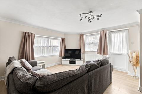 1 bedroom flat for sale, Clarendon Street, Dover, CT17