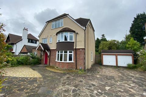 5 bedroom detached house to rent, Oriental Road, Woking GU22