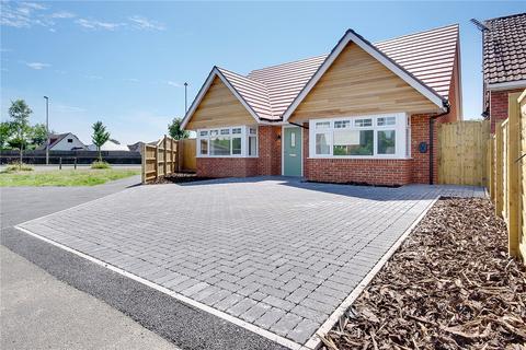 3 bedroom bungalow for sale, Highfield Road, Ringwood, Hampshire, BH24