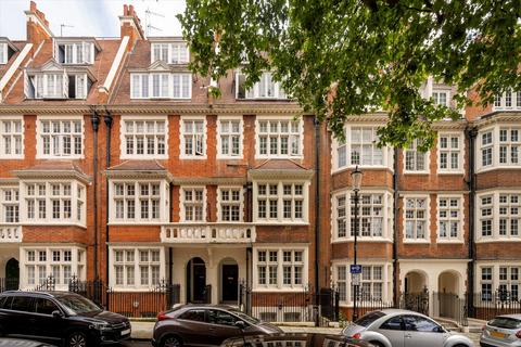 3 bedroom flat for sale, Hornton Street, London, W8