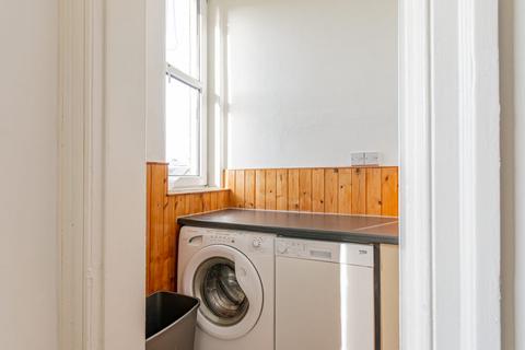 2 bedroom flat to rent, 2626L – Mertoun Place, Edinburgh, EH11 1JY