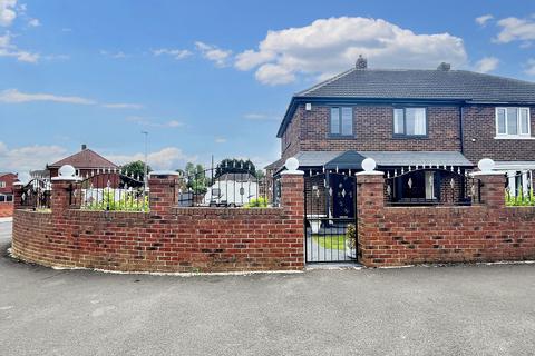 3 bedroom semi-detached house for sale, Matlock Road, Barnsley, S71