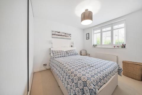 2 bedroom flat for sale, Devereux Road, Battersea