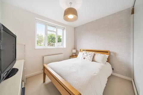 2 bedroom flat for sale, Devereux Road, Battersea