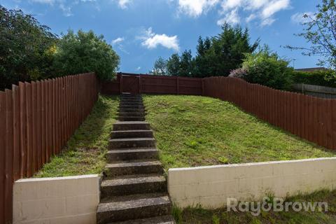 33 Bryn Pinwydden, Cardiff, CF23 7DE