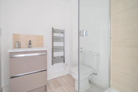 2 bedroom maisonette for sale, Aylesbury,  Buckinghamshire,  HP20