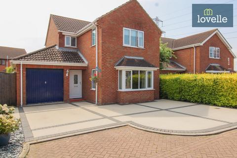 3 bedroom detached house for sale, Defender Drive, Grimsby DN37