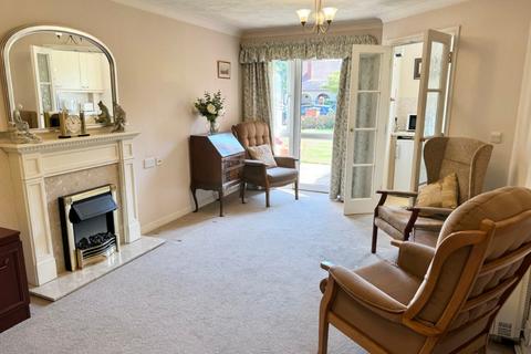 2 bedroom retirement property for sale, Freshfield Road, Formby, Liverpool, L37