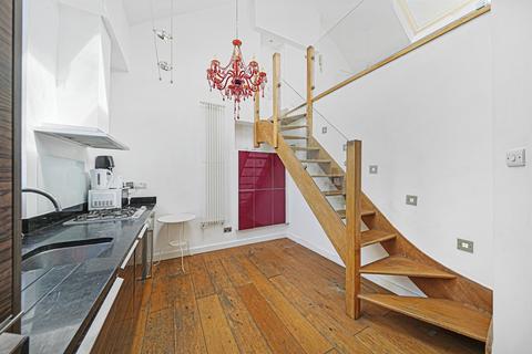 3 bedroom flat for sale, Camden Road, Camden, N7