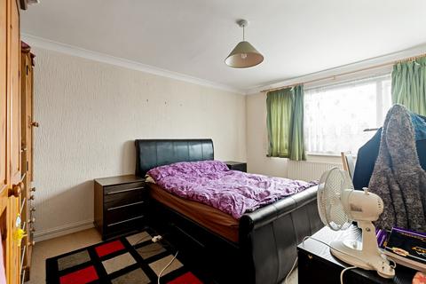 50 Kimberley Close, Dover, CT16 2JW