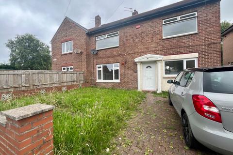 3 bedroom semi-detached house to rent, Medway, Jarrow