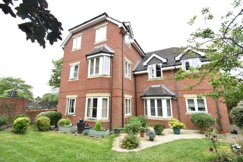 2 bedroom flat for sale, Tennyson Gardens, Gosport