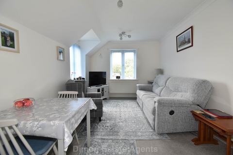 2 bedroom flat for sale, Tennyson Gardens, Gosport