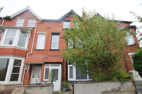 2 bedroom apartment for sale, York Road, Colwyn Bay LL29