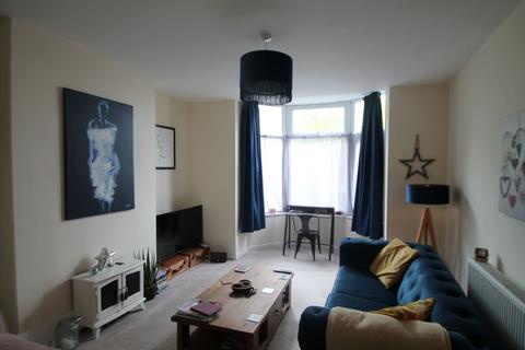 2 bedroom apartment for sale, York Road, Colwyn Bay LL29