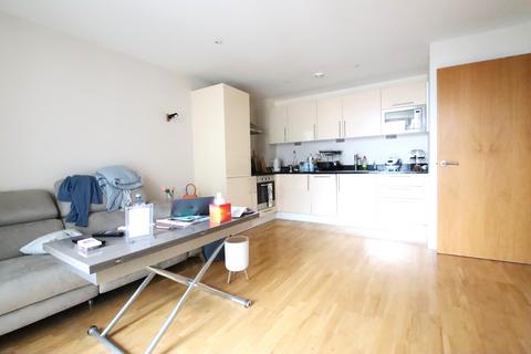 1 bedroom apartment to rent, Lanterns Way, London E14