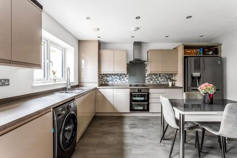 3 bedroom end of terrace house for sale, Warren Walk, Tunbridge Wells, TN2