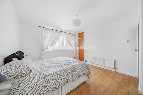 29 Ribston Close, Bromley, BR2 8LS