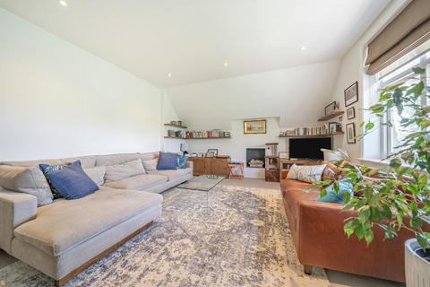 3 bedroom flat for sale, The Drive, Raynes Park