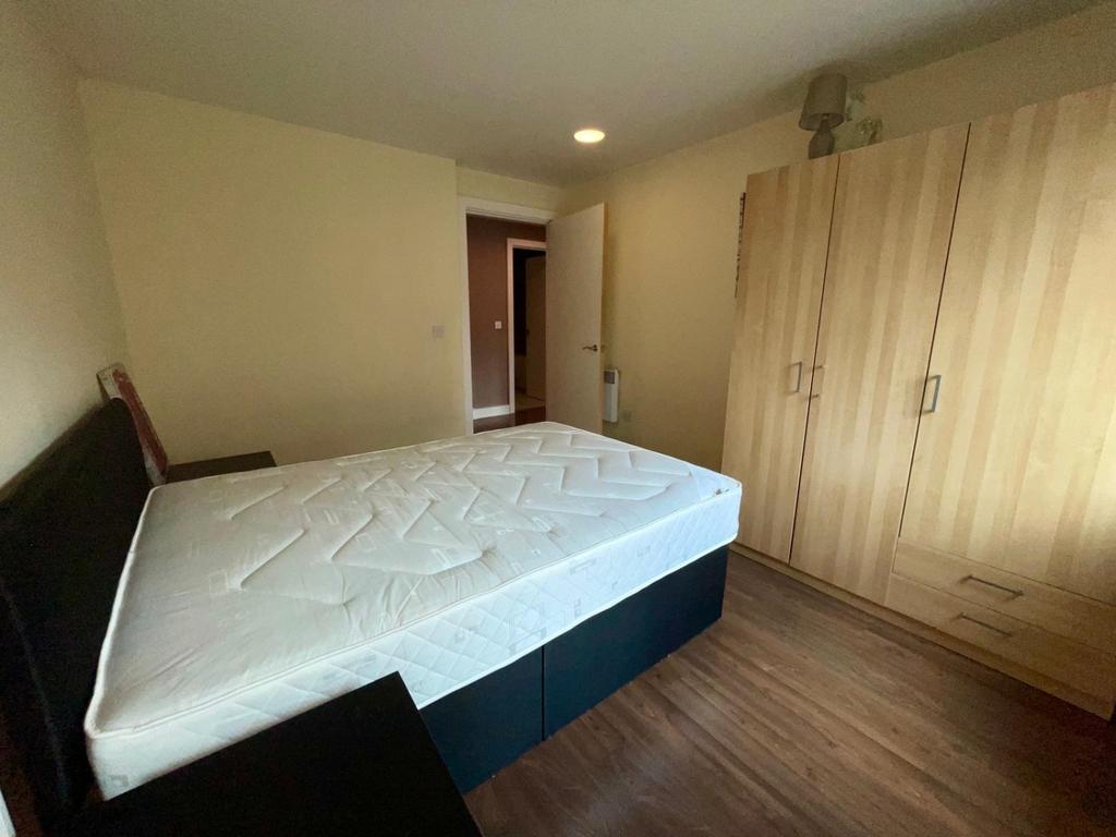 Bedroom2