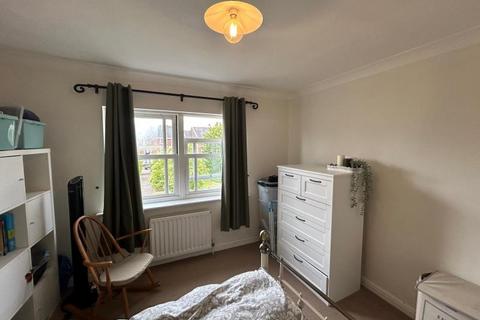 1 bedroom apartment to rent, St Lukes Square, Guildford GU1