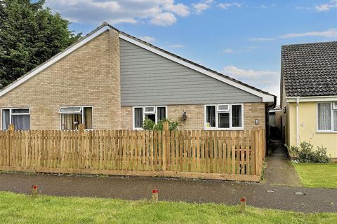 2 bedroom semi-detached bungalow for sale, Weatheralls Close, Soham