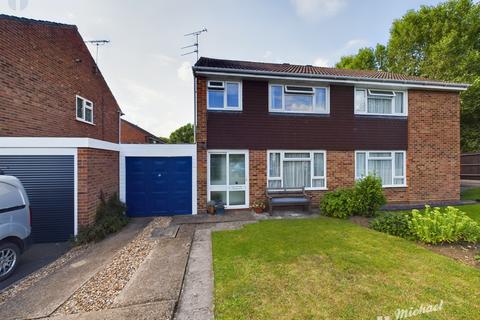 3 bedroom semi-detached house for sale, Rowland Way, Aylesbury